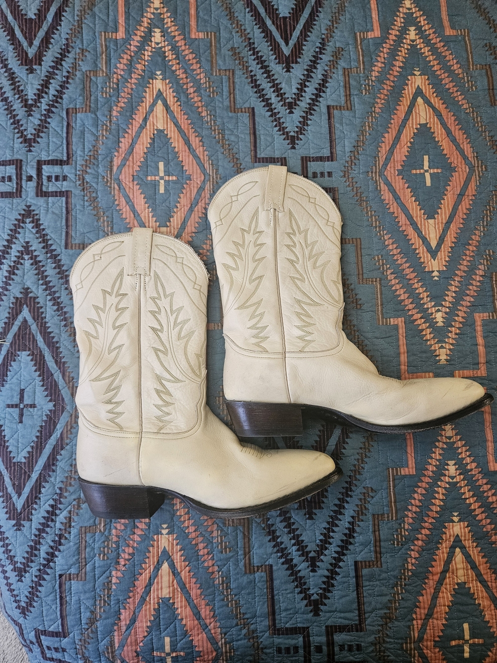 Nocona Mens Cream Colored Western Cowboy Boots with Brown Heel